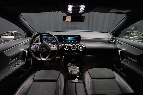 Mercedes-Benz A 250 e 17 of 25