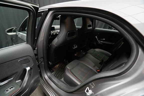 Mercedes-Benz A 250 e 15 of 25