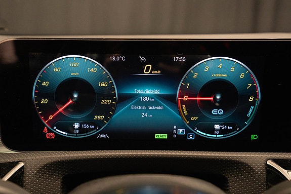Mercedes-Benz A 250 e 14 of 25