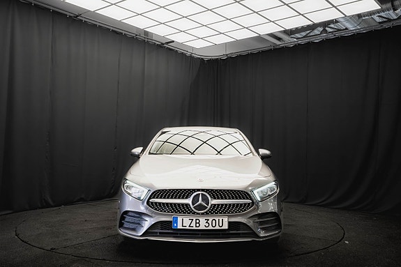 Mercedes-Benz A 250 e 4 of 25