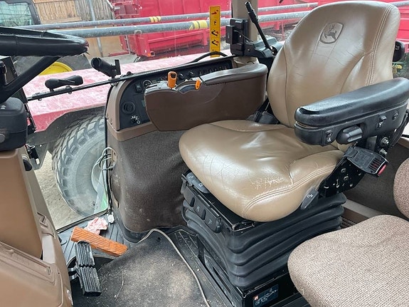 John Deere 8430 AutoPower 4 of 5