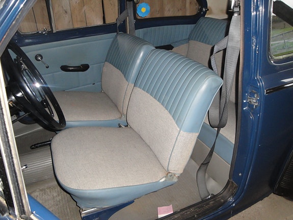 Volvo PV544 2 of 3