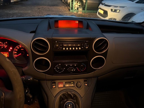 Citroen Berlingo 9 of 24