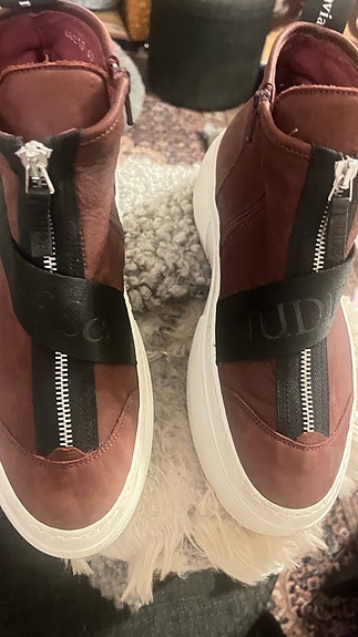 Product image 1 of 10