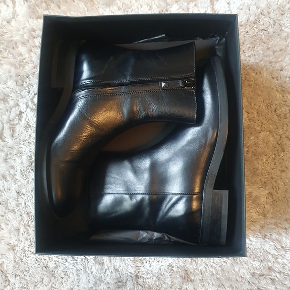 Product image 1 of 10