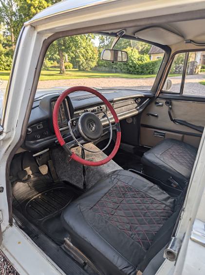 Mercedes-Benz 220 SB 5 of 5