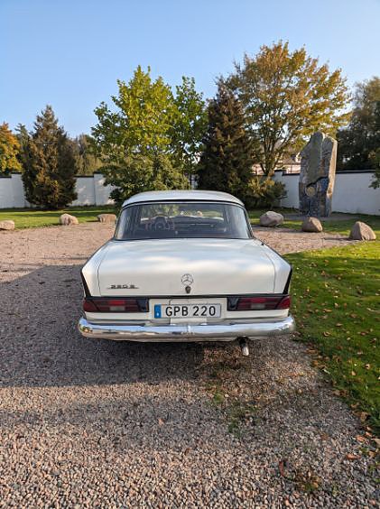 Mercedes-Benz 220 SB 4 of 5