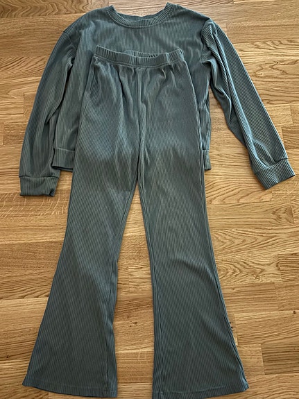 Product image 1 of 3
