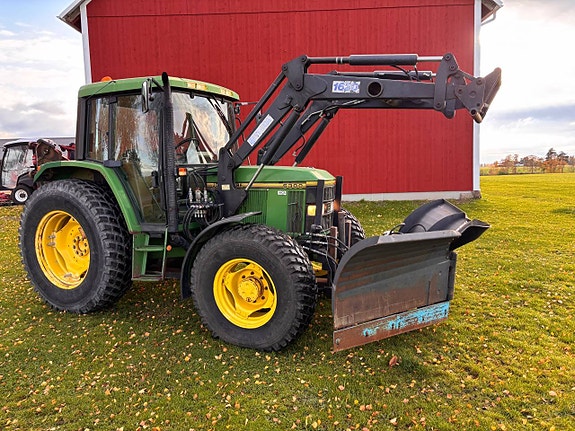 John Deere 6300 Lastare Vikplog 2 of 12