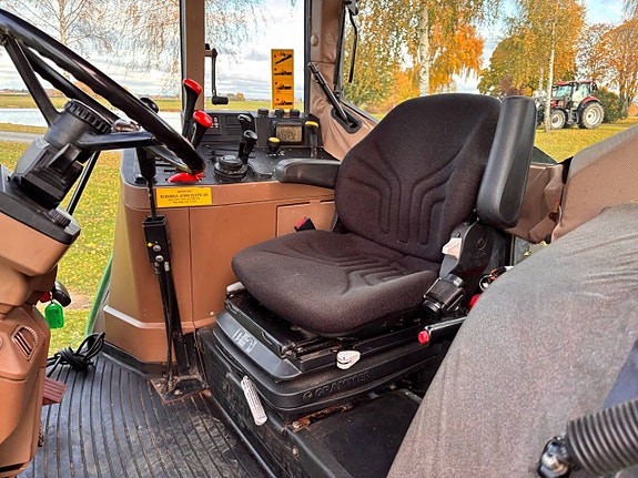 John Deere 6300 Lastare Vikplog 7 of 12