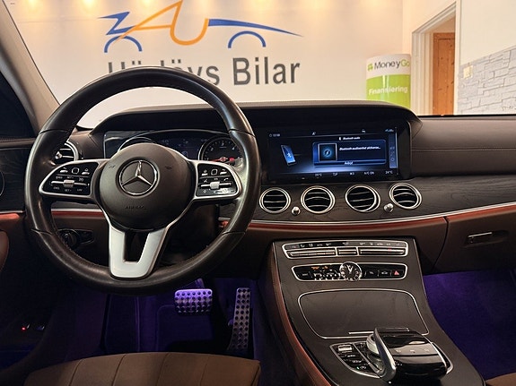Mercedes-Benz E 220 d 16 of 19
