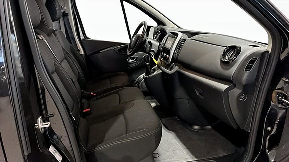 Renault Trafic 6 of 9