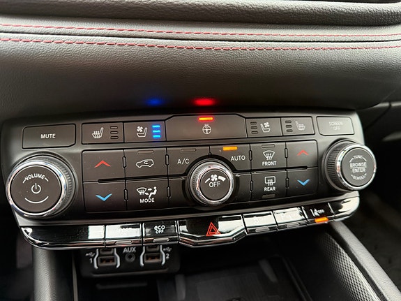 Dodge Durango 11 of 15