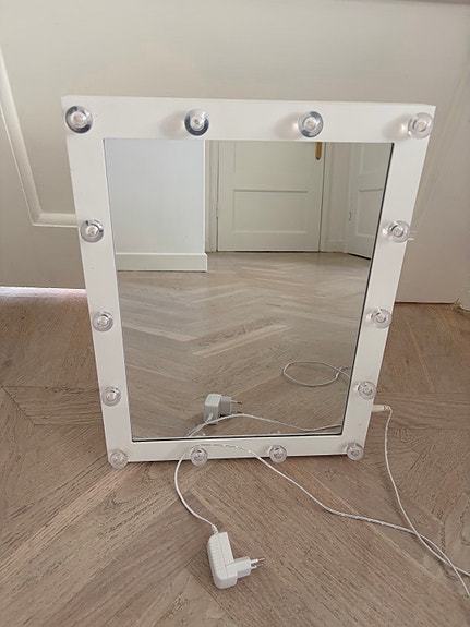Product image 1 of 2