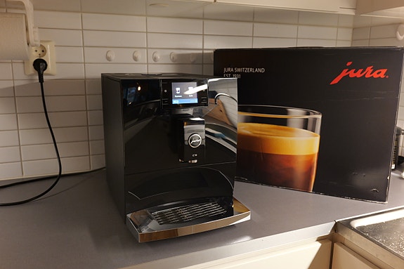Product image 1 of 7