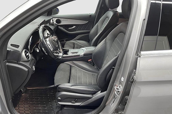 Mercedes-Benz GLC 300 de 14 of 18