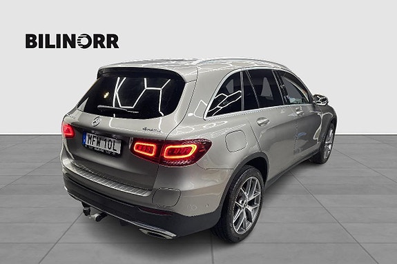 Mercedes-Benz GLC 300 de 5 of 18