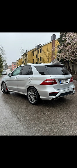 Mercedes-Benz ML 63 AMG 3 of 8