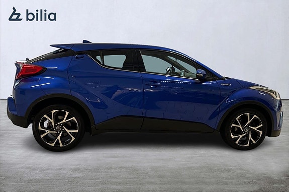 Toyota C-HR 16 of 20