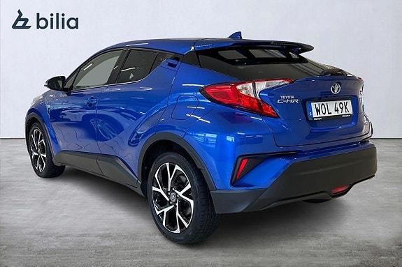 Toyota C-HR 2 of 20