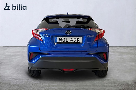 Toyota C-HR 4 of 20