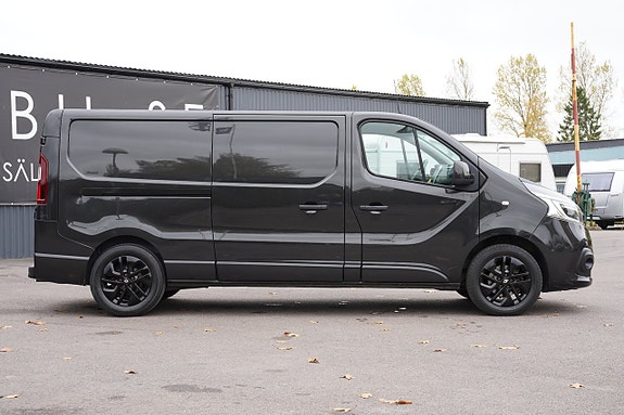 Renault Trafic 24 of 27
