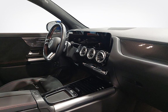 Mercedes-Benz GLA 250 e 9 of 13