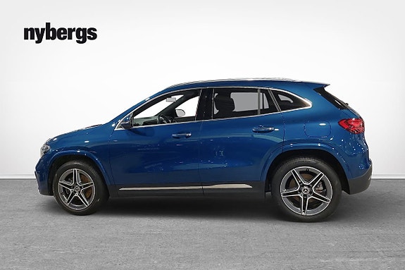 Mercedes-Benz GLA 250 e 2 of 13