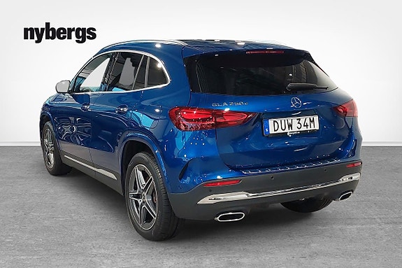 Mercedes-Benz GLA 250 e 3 of 13