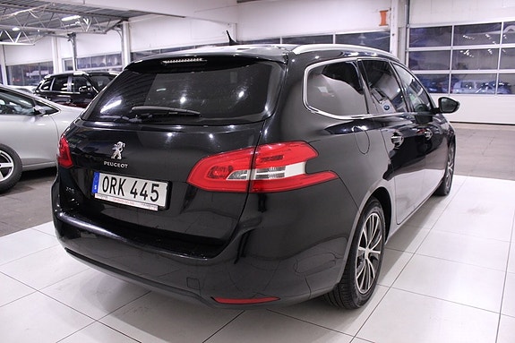Peugeot 308 SW 8 of 30