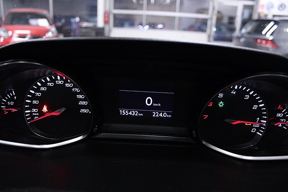 Peugeot 308 SW 23 of 30