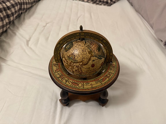 Product image 1 of 4
