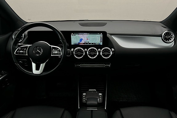 Mercedes-Benz GLA 250 e 3 of 3