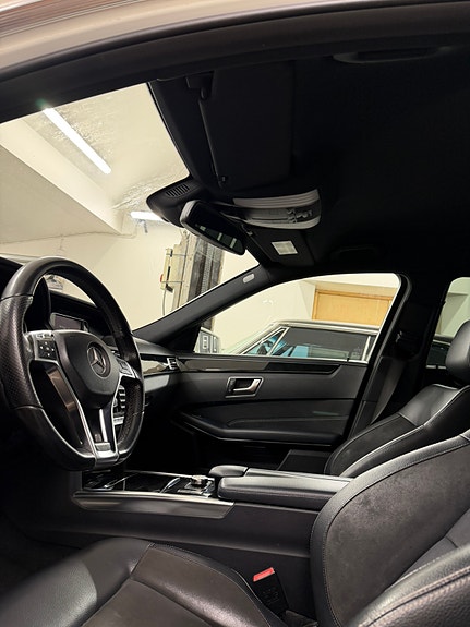 Mercedes-Benz E 250 6 of 11