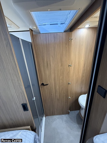 Challenger Challenger 337 Graphite Edition M27 14 of 21