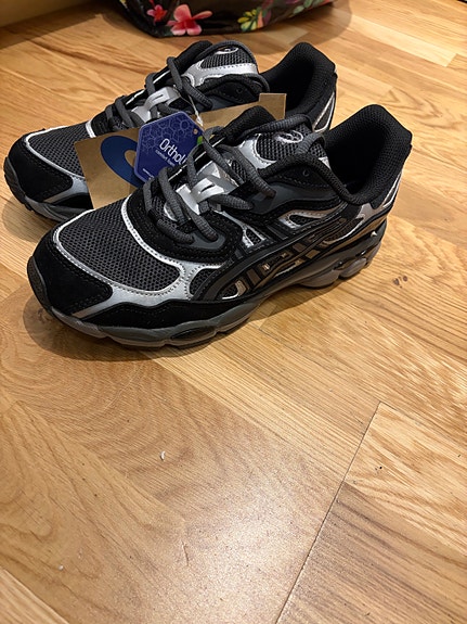 Product image 1 of 6