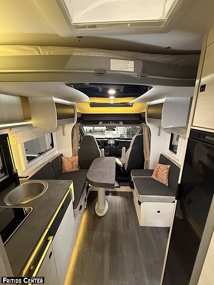 Challenger 328 Graphite 10 of 17