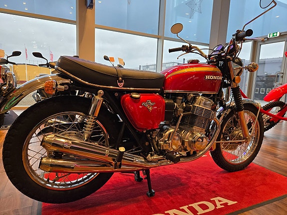Honda CB750 K1 6 of 7