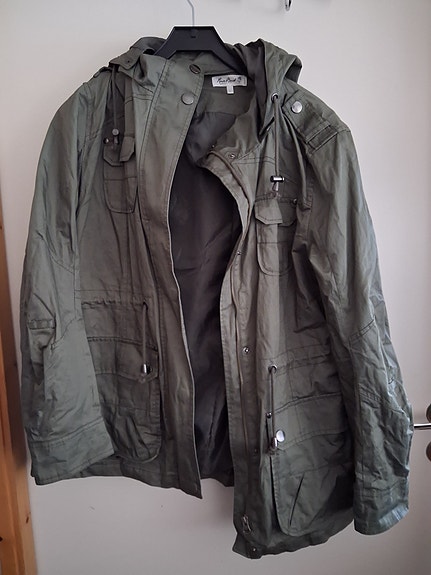 Product image 1 of 2