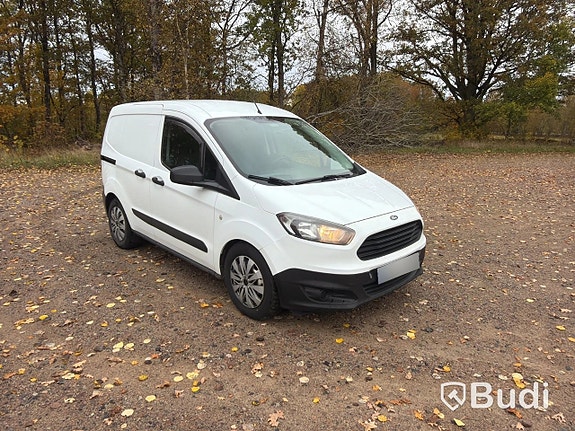 Ford Transit Courier 7 of 25
