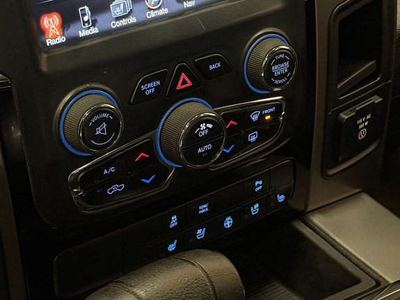 Dodge RAM 1500 25 of 30