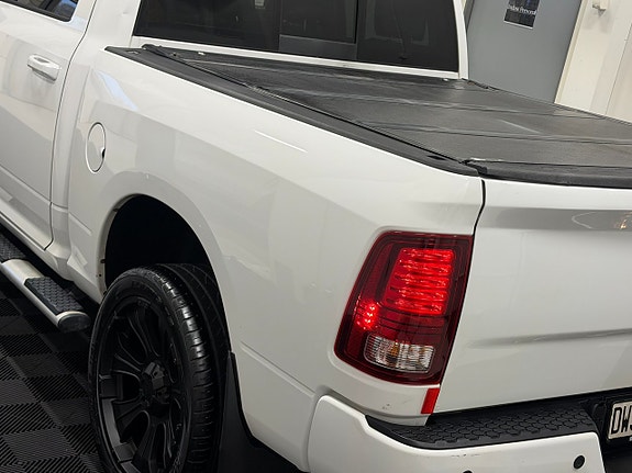 Dodge RAM 1500 13 of 30