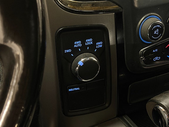 Dodge RAM 1500 24 of 30