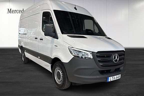 Mercedes-Benz eSprinter 314 2 of 15