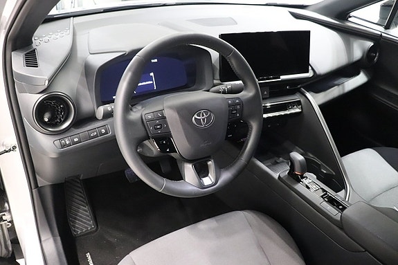 Toyota C-HR 9 of 11