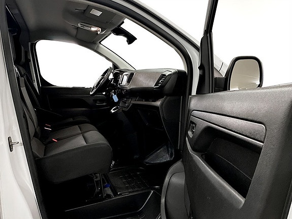 Opel Vivaro 14 of 14