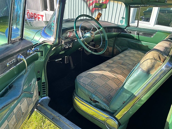 Cadillac Coupé DeVille 9 of 15