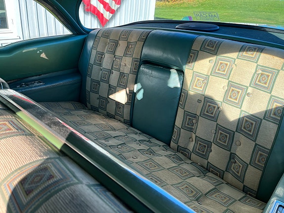 Cadillac Coupé DeVille 11 of 15