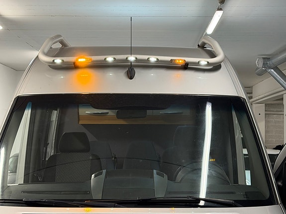 Volkswagen Crafter 35 11 of 14