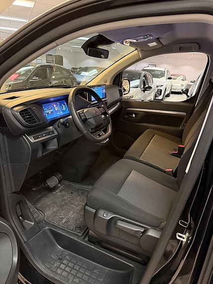 Citroen SpaceTourer 11 of 29